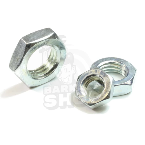 Alacsony anya, horganyzott  M5